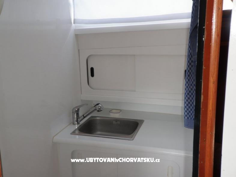 Hausbot Princezna Kristina – Ferienwohnung Rabac, Kroatien – Foto 6