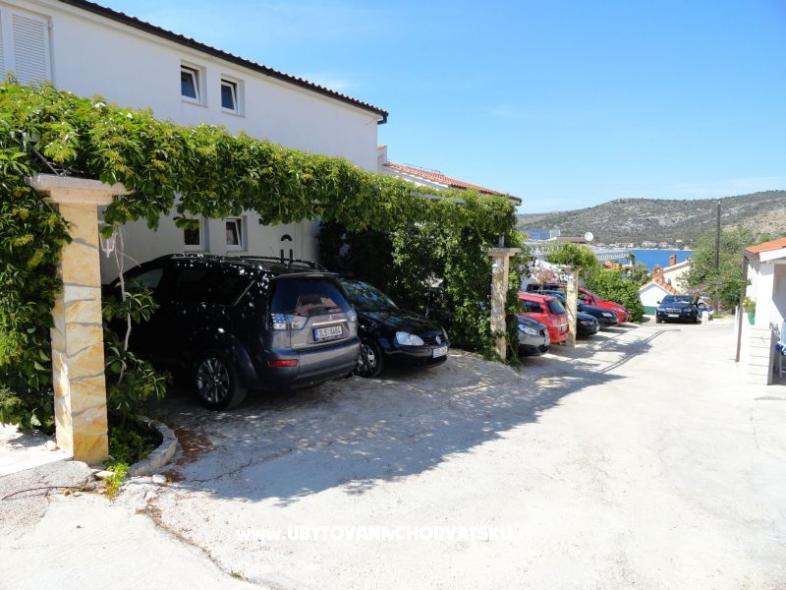 Aparthotel eM-Ka – Ferienwohnung Rogoznica, Kroatien – Foto 12