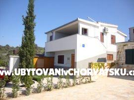 Apartment Bajt – Ferienwohnung Rogoznica, Kroatien – Foto 1