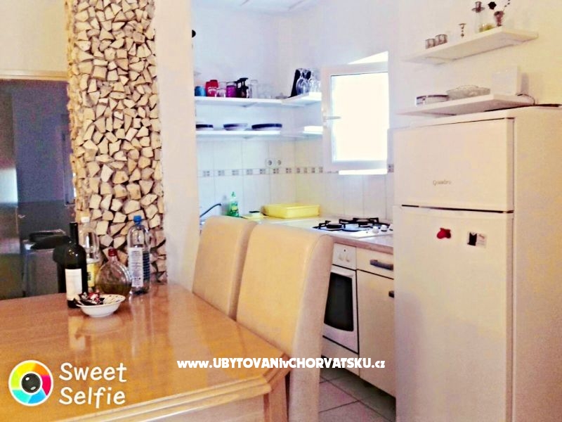 Apartment Loncar – Ferienwohnung Rogoznica, Kroatien – Foto 11