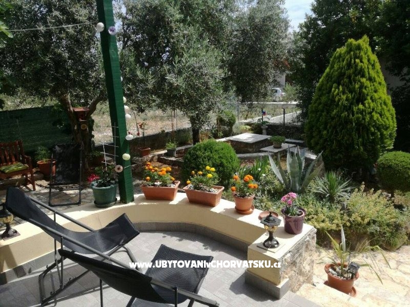 Apartment Pane – Ferienwohnung Rogoznica, Kroatien – Foto 4