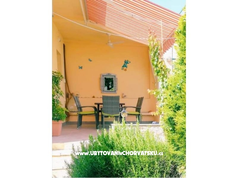 Apartment Pane – Ferienwohnung Rogoznica, Kroatien – Foto 8