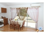 Apartment Bronislovas - Rogoznica Kroatien