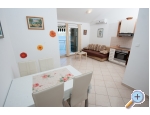 Apartmaji Ban - Rogoznica Hrvaka
