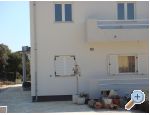 Apartmaji Bartoli - Rogoznica Hrvaka