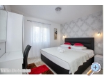 Villa Bobanac with heated pool - Rogoznica Kroatien