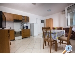 Apartmaji Burazer Ilii - Rogoznica Hrvaka