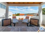 Apartmaji Burazer Ilii - Rogoznica Hrvaka