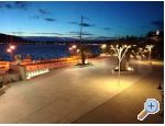 Apartmaji Diana - Rogoznica Hrvaka