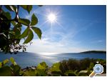 Apartmaji Holiday - Rogoznica Hrvaka