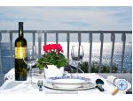 Apartmaji Holiday - Rogoznica Hrvaka