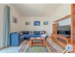 Apartmaji Iva - Rogoznica Hrvaka