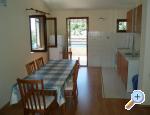 Apartmaji Katunari - Rogoznica Hrvaka
