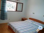 Apartmaji Katunari - Rogoznica Hrvaka