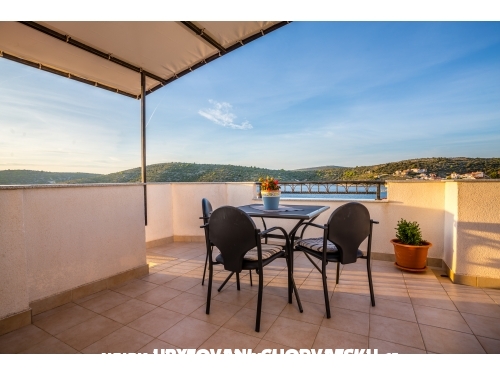 Appartements Laim - Rogoznica Croatie
