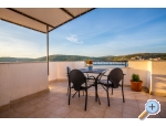 Apartmaji Laim - Rogoznica Hrvaka