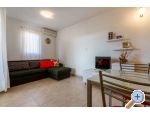 Apartmaji Laim - Rogoznica Hrvaka