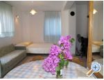 Apartmaji Maslina - Rogoznica Hrvaka