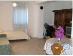 Apartmaji Maslina - Rogoznica Hrvaka