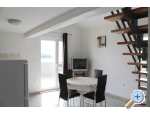 Apartmaji Nada - Rogoznica Hrvaka