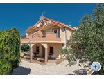 Apartmaji Nada - Rogoznica Hrvaka