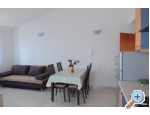 Appartements Panorama s bazenom - Rogoznica Kroatien