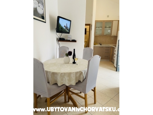 Apartmny Parina - Rogoznica Chorvtsko