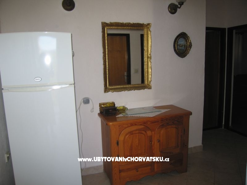 Appartements Škaro – Ferienwohnung Rogoznica, Kroatien – Foto 4