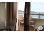 Apartmny Tomislav Brnas - Rogoznica Chorvatsko