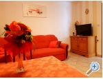 Apartmaji Vesna - Rogoznica Hrvaka