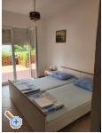 Apartments Vesna - Rogoznica Croatia