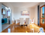 Apartmaji Vido i Nada - Rogoznica Hrvaka