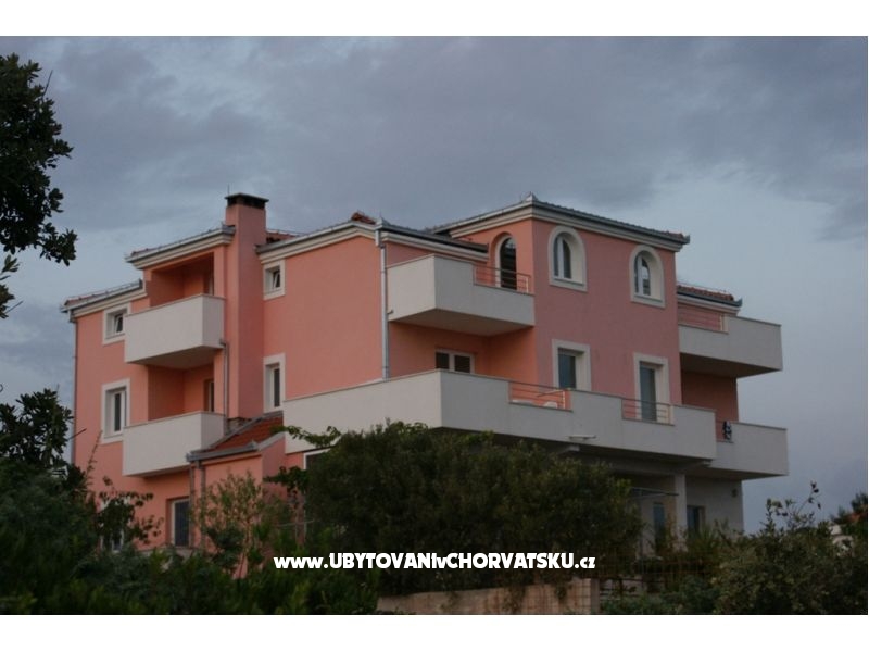 Apartmány  Villa Rosina  – ubytování Rogoznica, Chorvatsko – foto 1