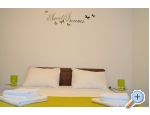 Appartements Zora - Rogoznica Kroatien