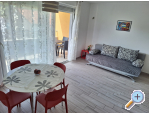 Apartmny Zora - Rogoznica Chorvatsko