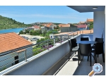 Appartements Zora - Rogoznica Kroatien