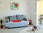 Apartmaji Zora - Rogoznica Hrvaka