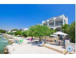 Apartmaji BRACO - Rogoznica Hrvaka