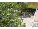 Apartma Lada - Rogoznica Hrvaka