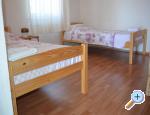 Apartma Lada - Rogoznica Hrvaka