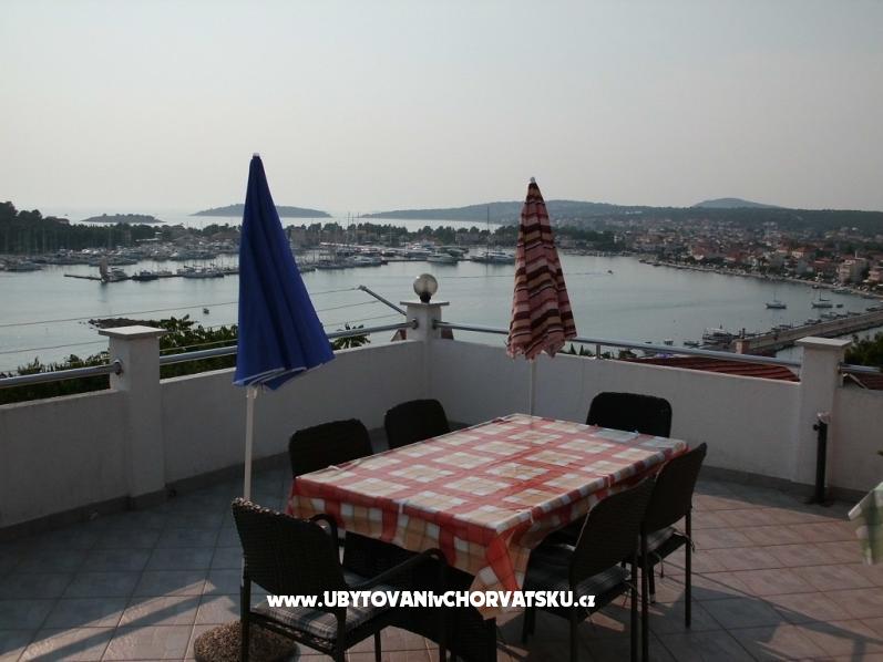 Appartement Lea – Ferienwohnung Rogoznica, Kroatien – Foto 1