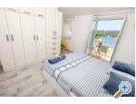 Apartmaji Captain`s house - Rogoznica Hrvaka