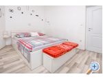 Apartmaji Captain`s house - Rogoznica Hrvaka