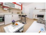 Apartmaji Captain`s house - Rogoznica Hrvaka