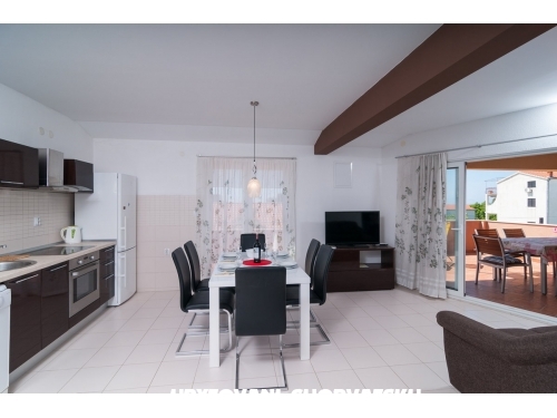 Appartements ELLE - Rogoznica Croatie