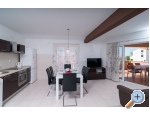 Apartmaji ELLE - Rogoznica Hrvaka