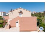 Apartmaji ELLE - Rogoznica Hrvaka