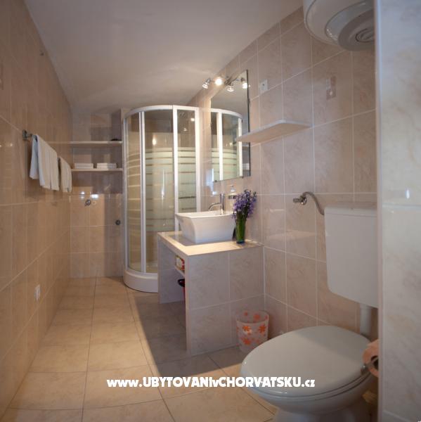 Vila Ljubo – Ferienwohnung Rogoznica, Kroatien – Foto 12