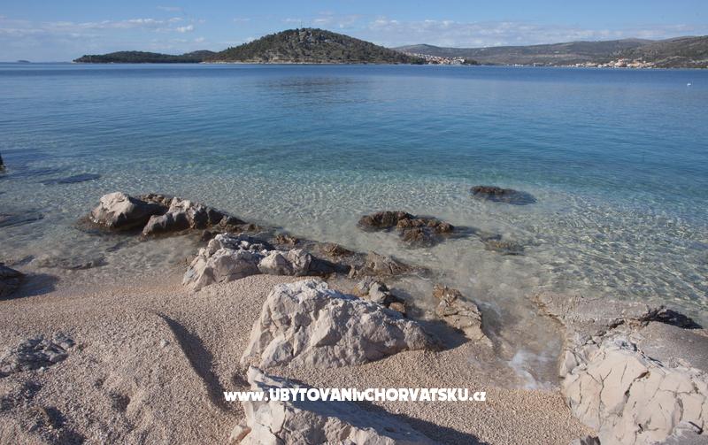 Vila Ljubo – Ferienwohnung Rogoznica, Kroatien – Foto 13