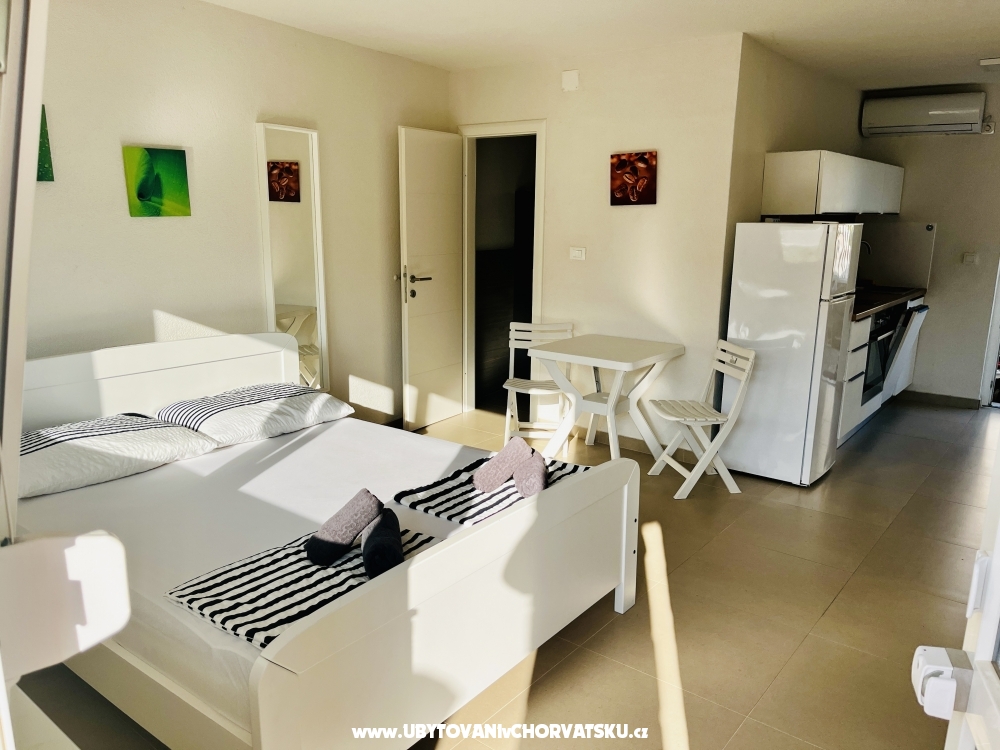 Appartements Kiwi - Rogoznica Croatie